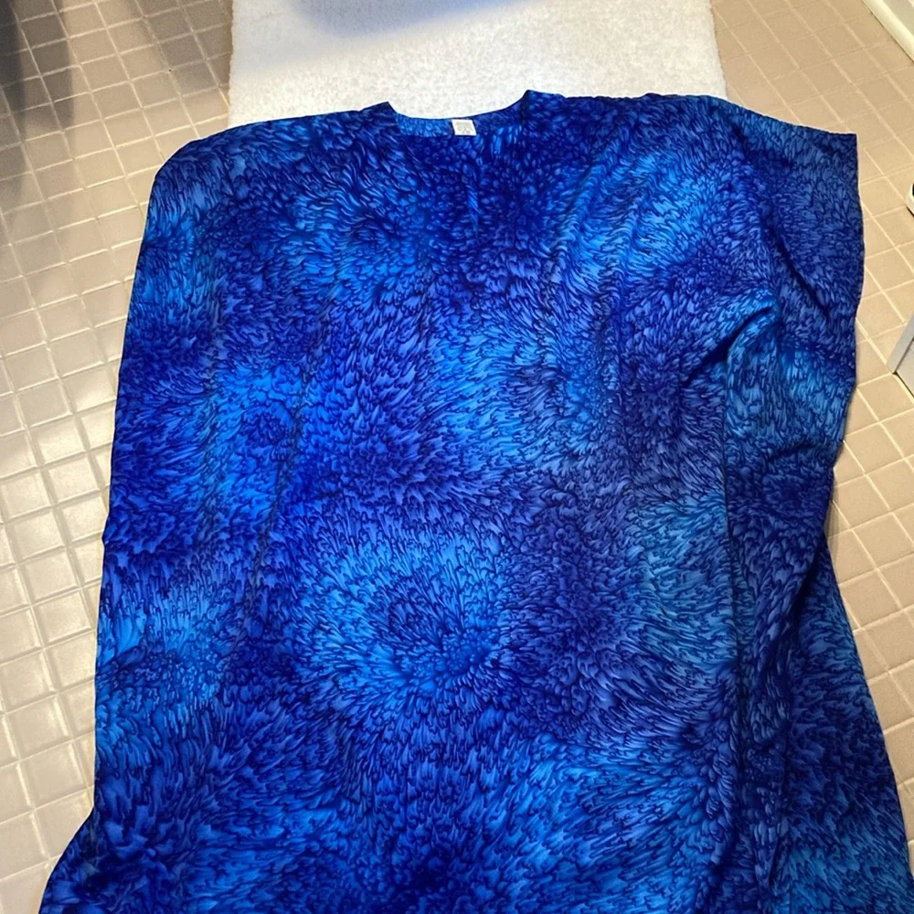 O/s blue silk like caftan - Picture 4 of 5